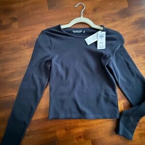 Abercrombie & Fitch Black Stretch Ribbed Long Crop Top